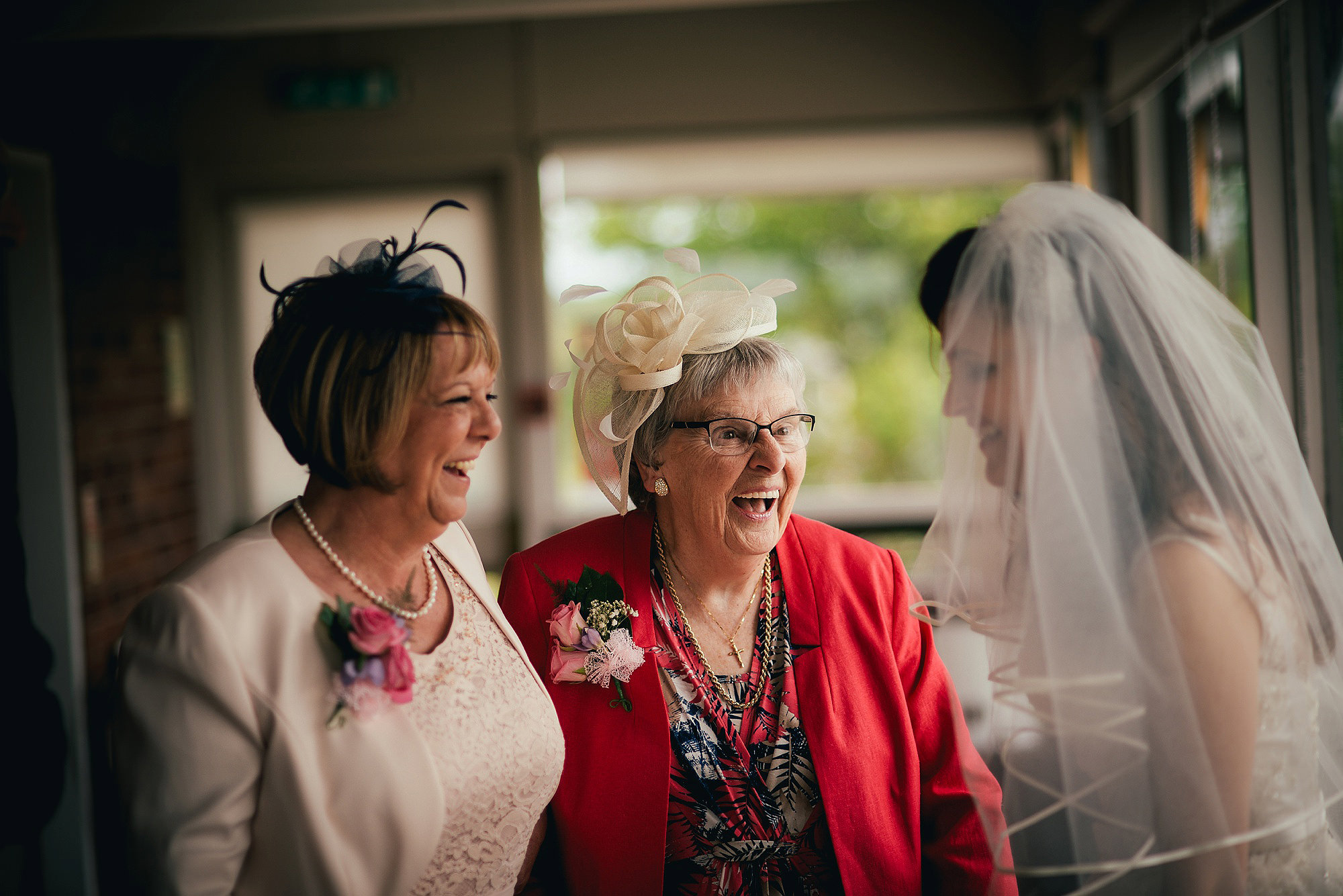 relaxed Wedding Photographer