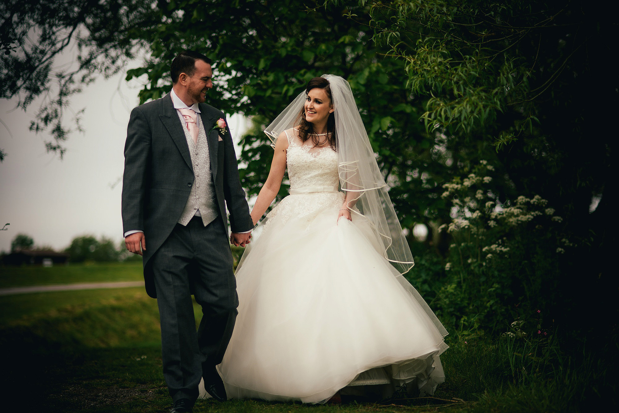 relaxed Wedding Photographer