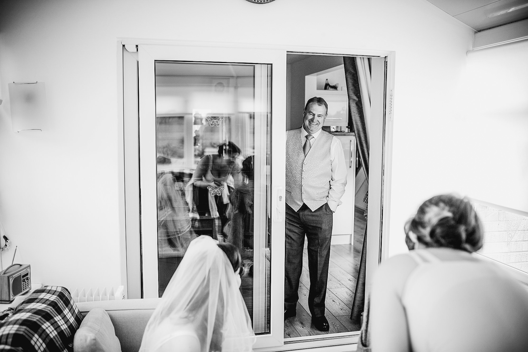 relaxed Wedding Photographer