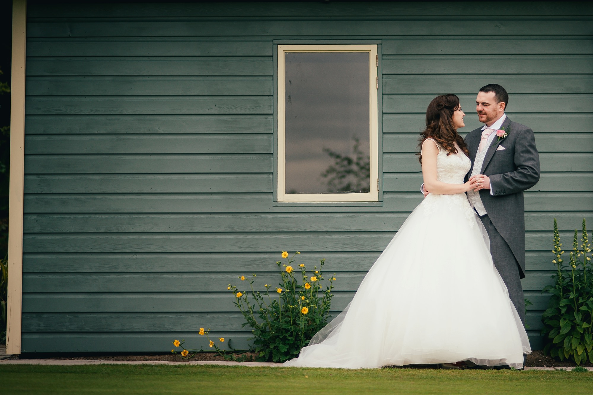 relaxed Wedding Photographer