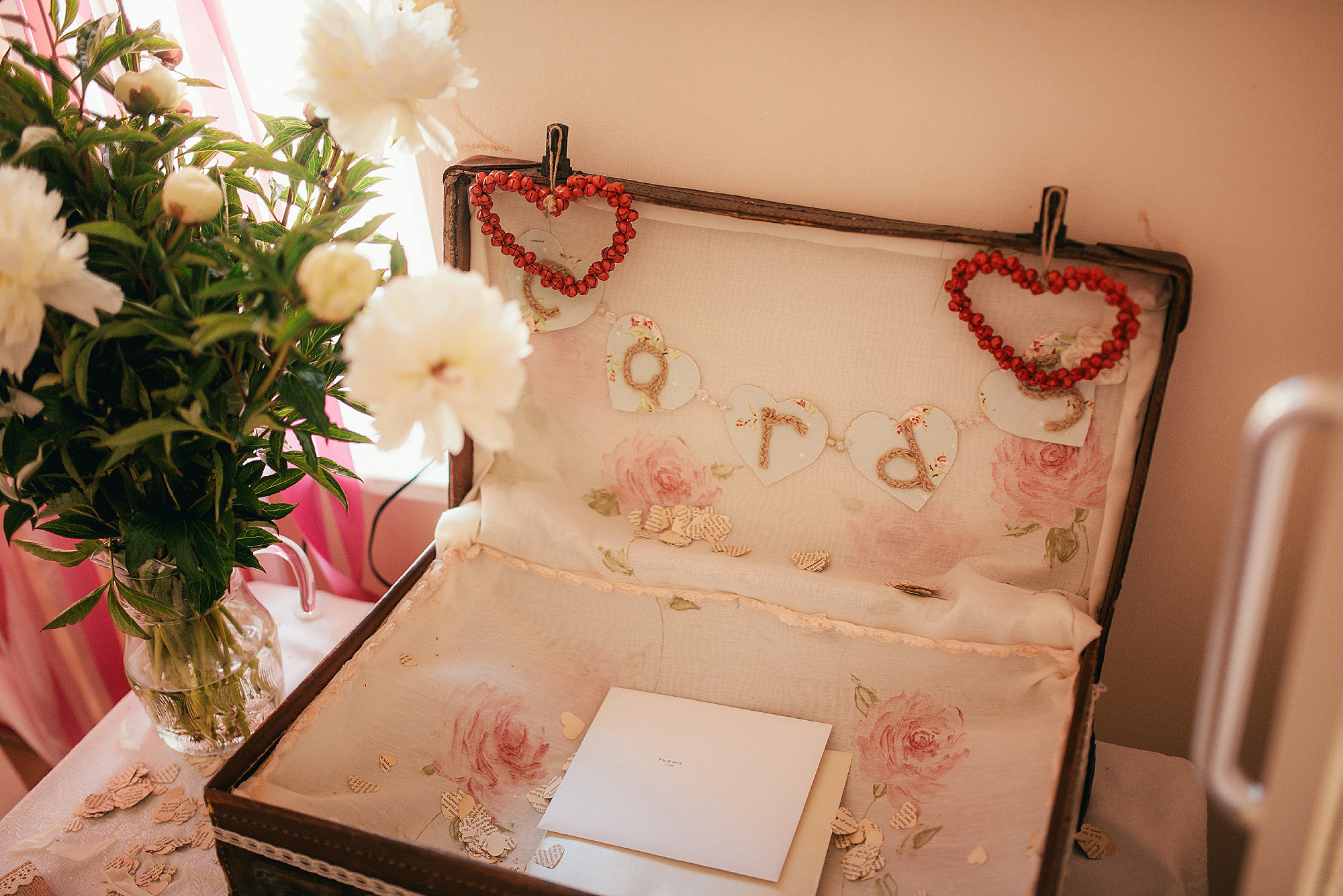 relaxed village hall wedding by Hereford Wedding Photographer