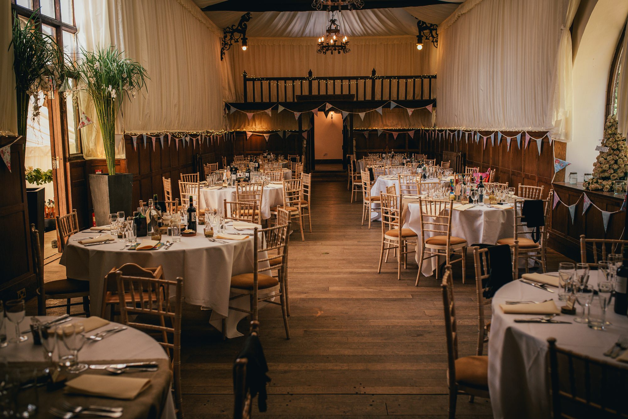 Rustic wedding at How Caple Court by Hereford Wedding Photographer