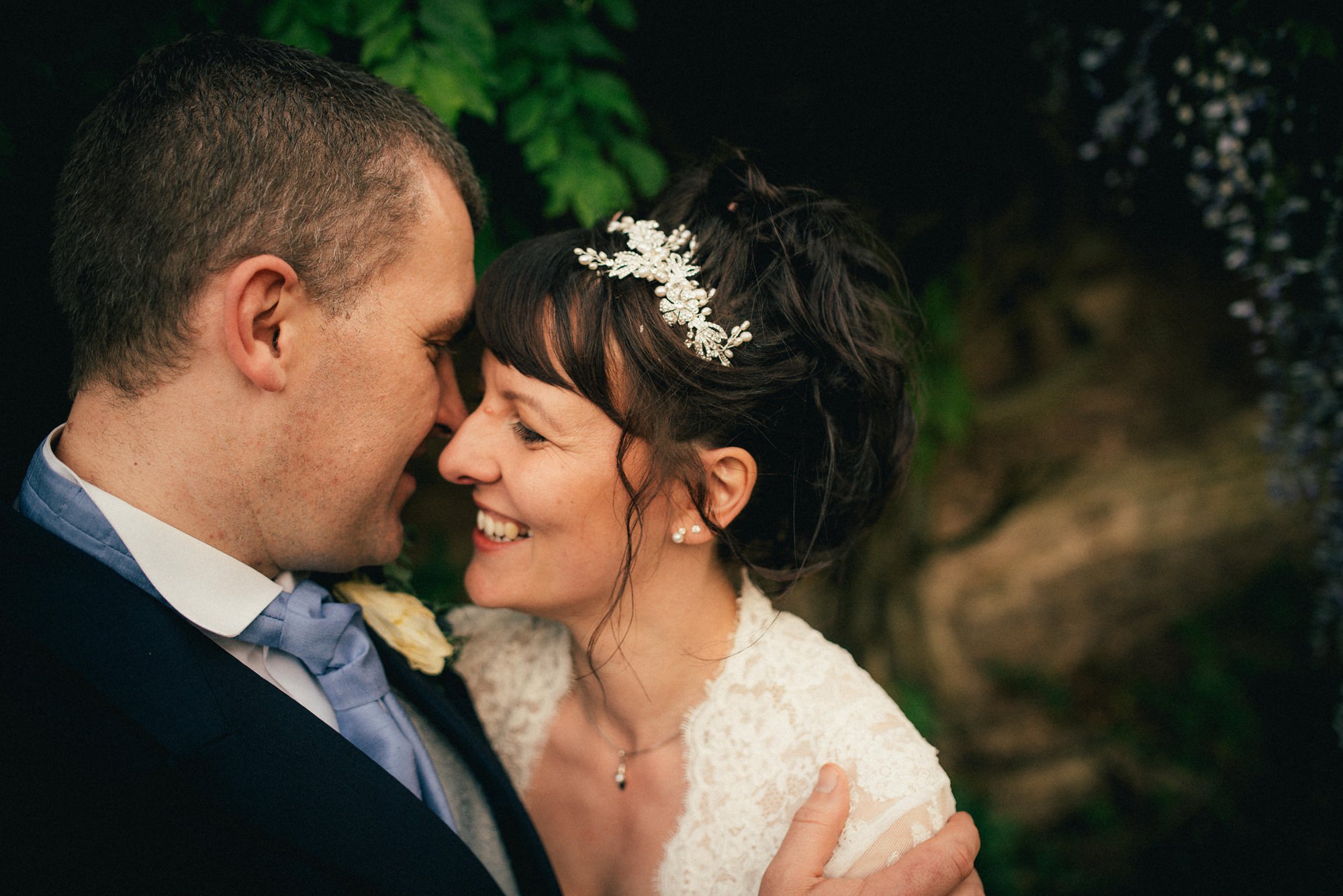 Rustic wedding at How Caple Court by Hereford Wedding Photographer