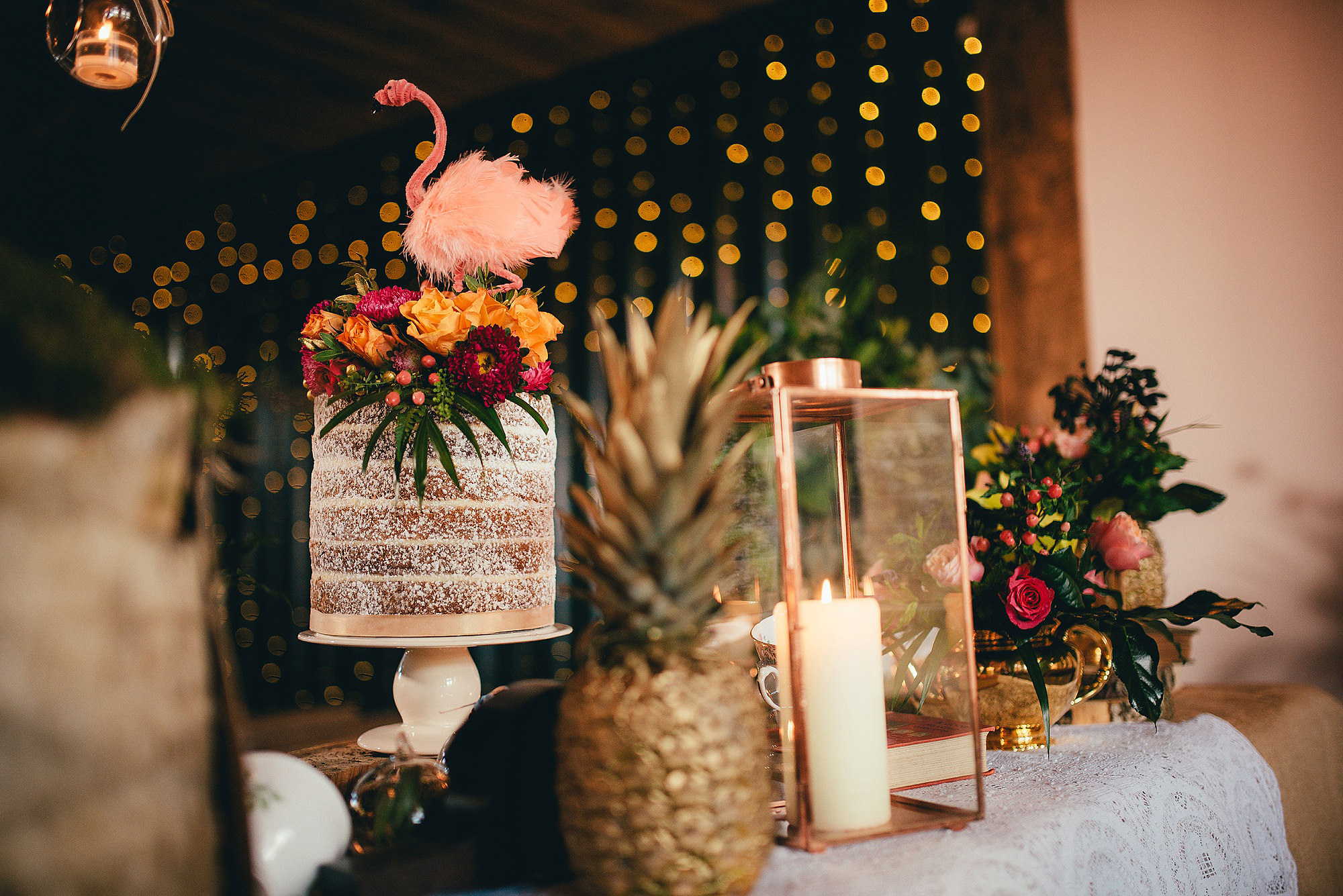 Flamingo wedding cake