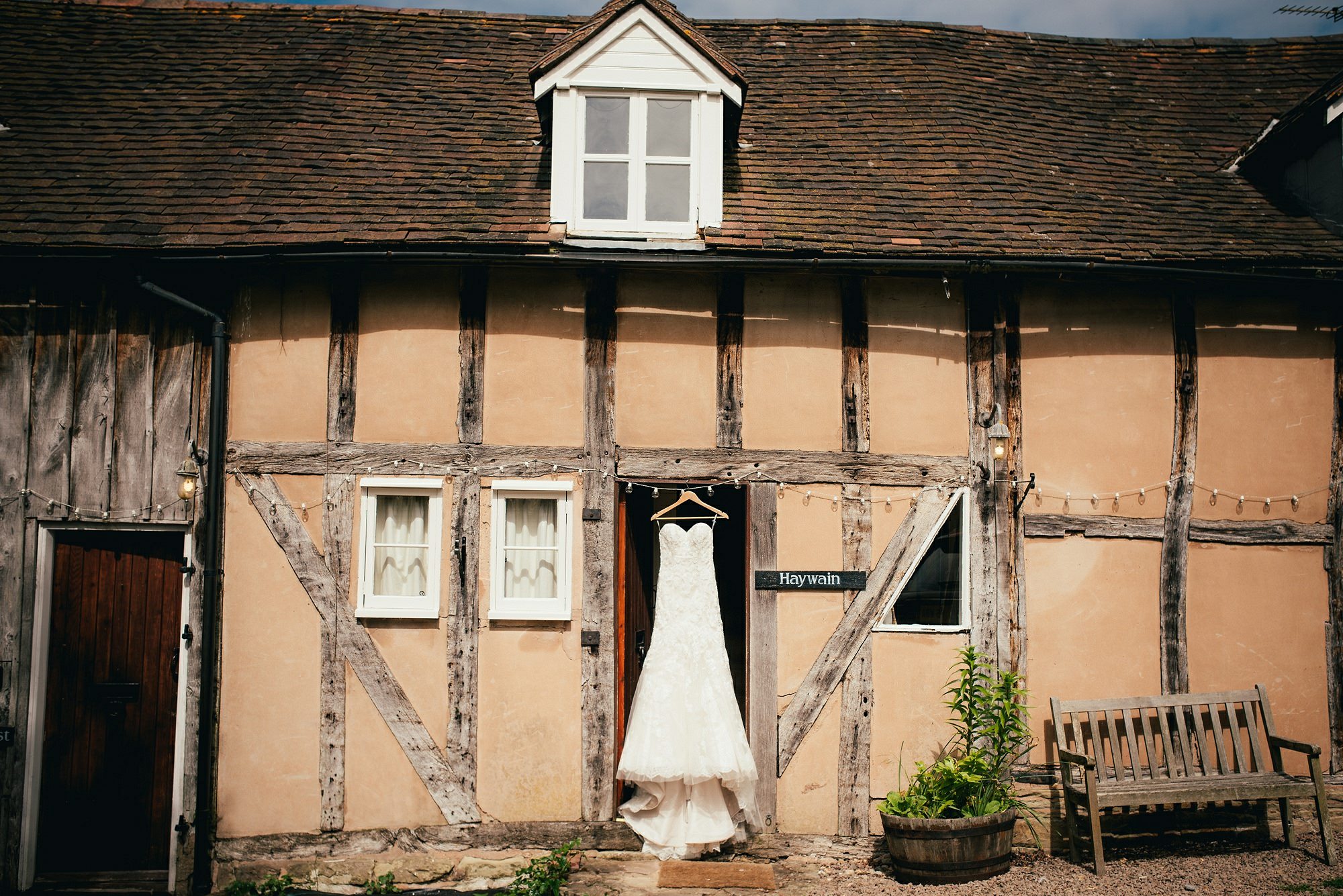Rustic wedding at Spring hill house by Hereford Wedding Photographer