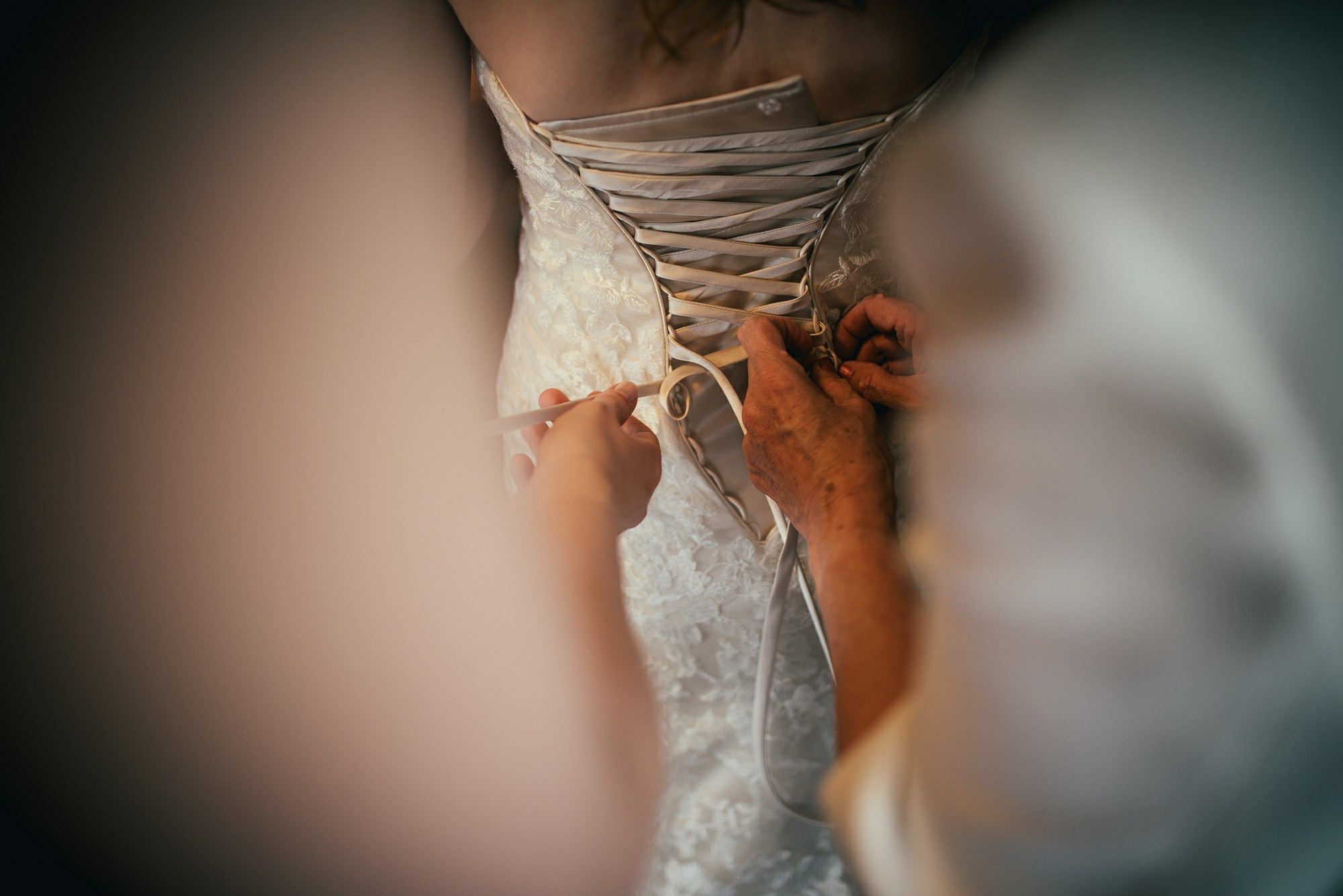 Rustic wedding at Spring hill house by Hereford Wedding Photographer