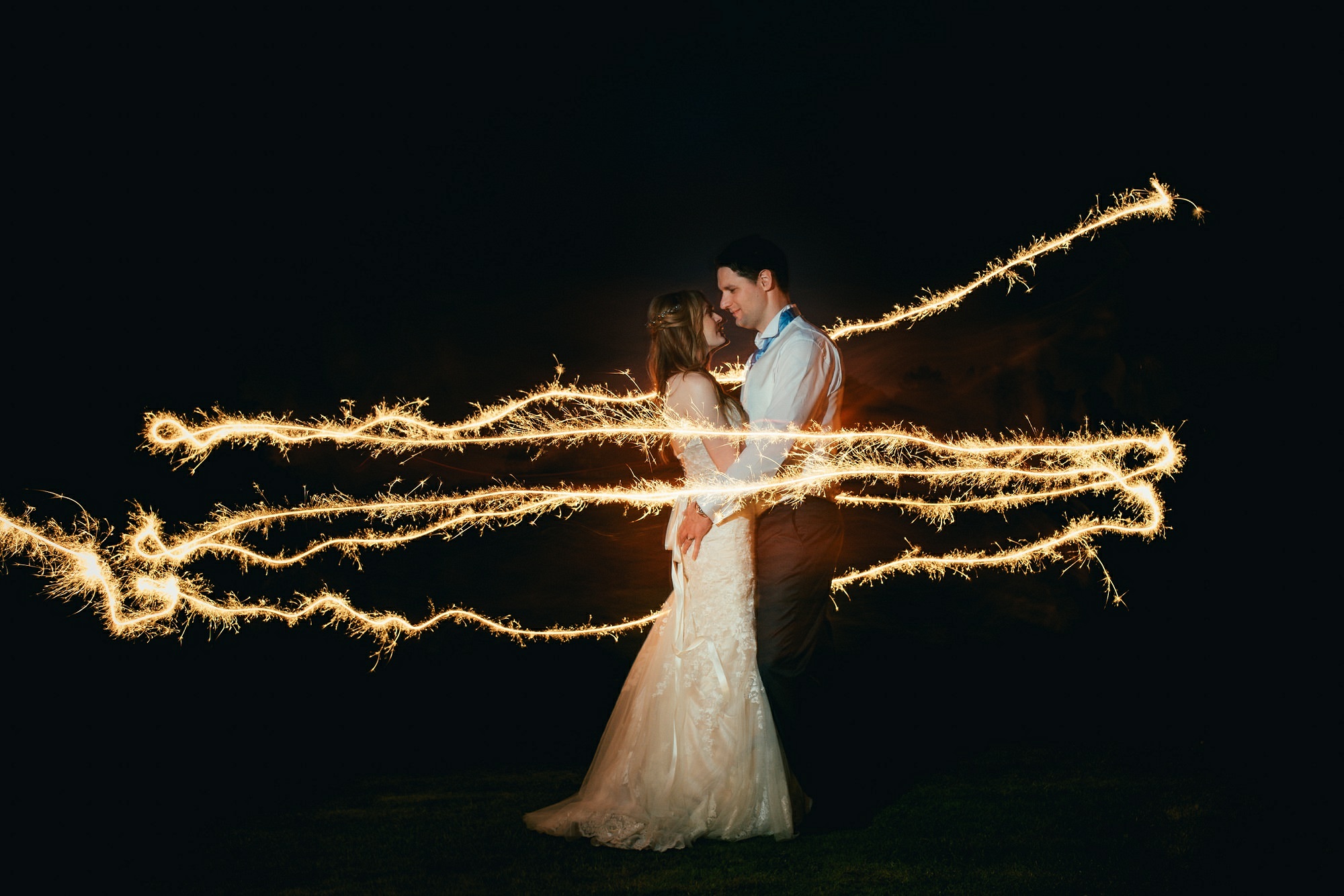 Rustic wedding at Spring hill house by Hereford Wedding Photographer
